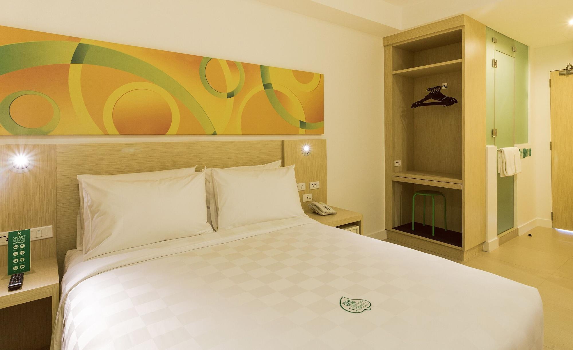 Go Hotels Timog Кесон Сити Екстериор снимка